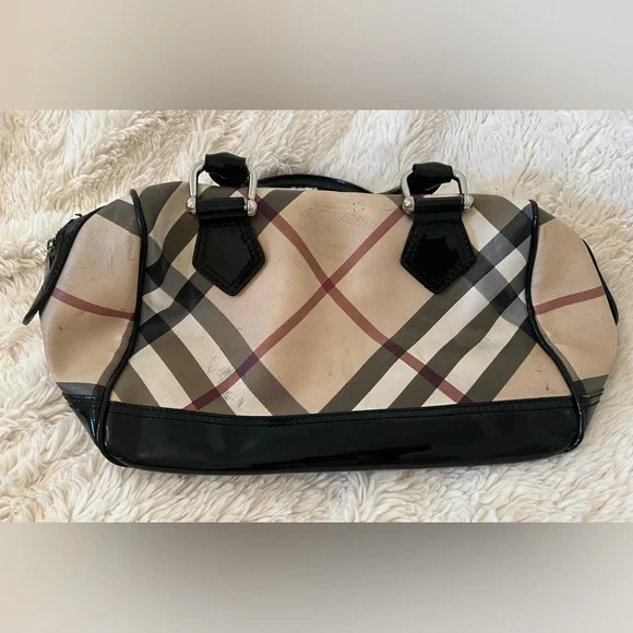 Burberry Black and Cream Shoulder Bag - Picture 16 of 16